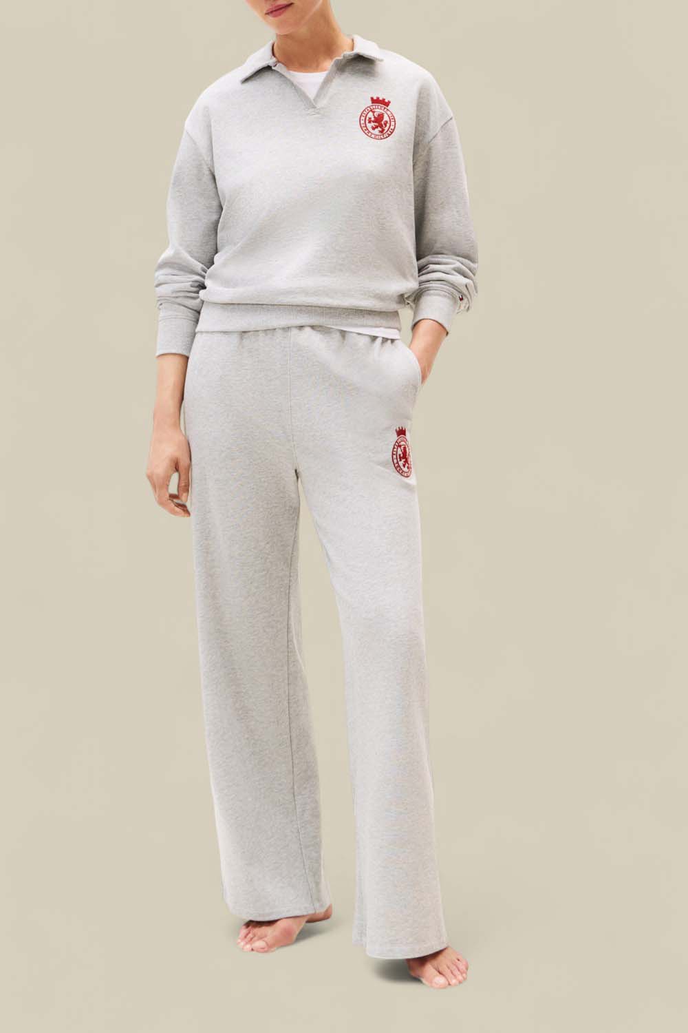 תמונת כל הלוק של סווטשירט פולו